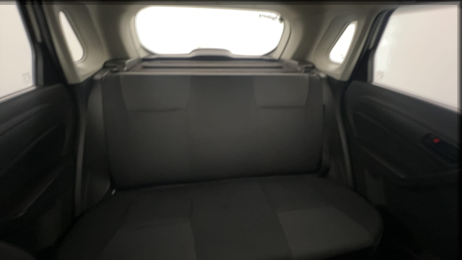 Used 2017 Maruti Suzuki Vitara Brezza LDi (O) Diesel Manual interior REAR SEAT CONDITION VIEW