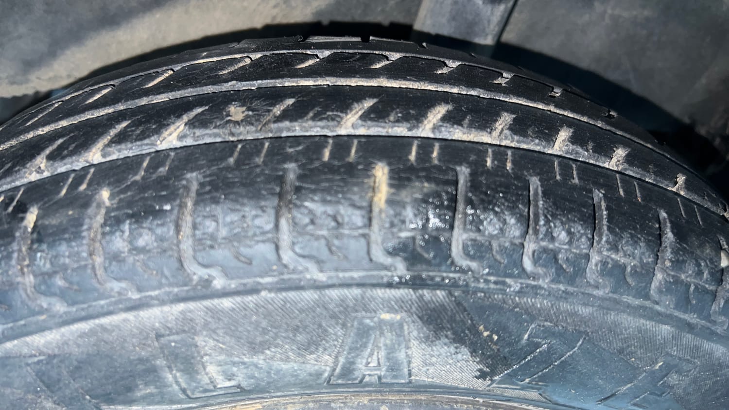 Used 2017 Datsun Redi-GO S Petrol Manual tyres LEFT REAR TYRE TREAD VIEW