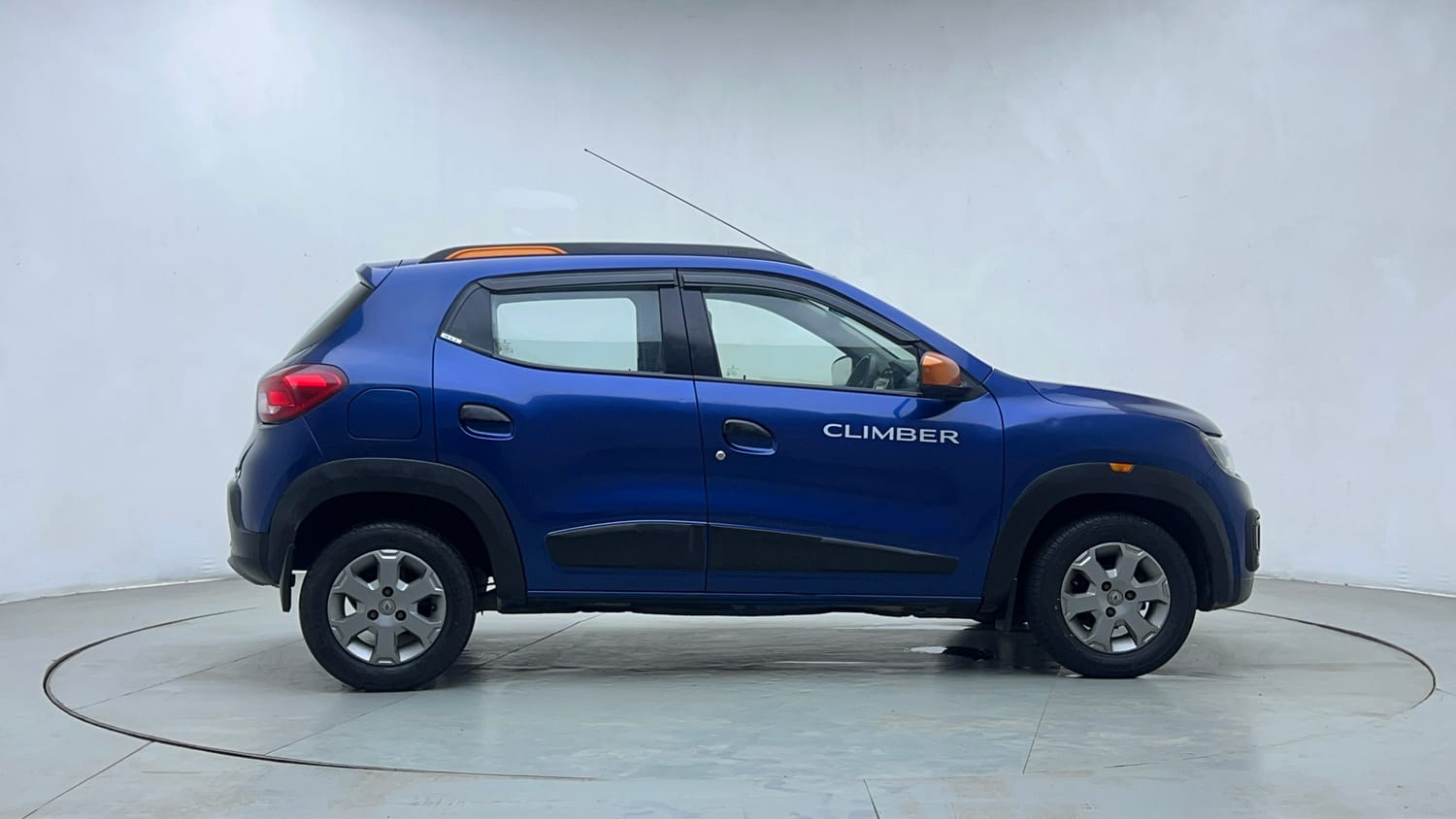 Used 2017 Renault Kwid CLIMBER 1.0 AMT Petrol Automatic exterior RIGHT SIDE VIEW