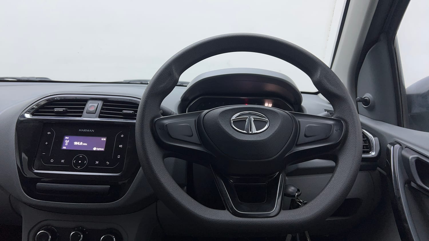 Used 2020 Tata Tigor XM Petrol Manual interior STEERING VIEW