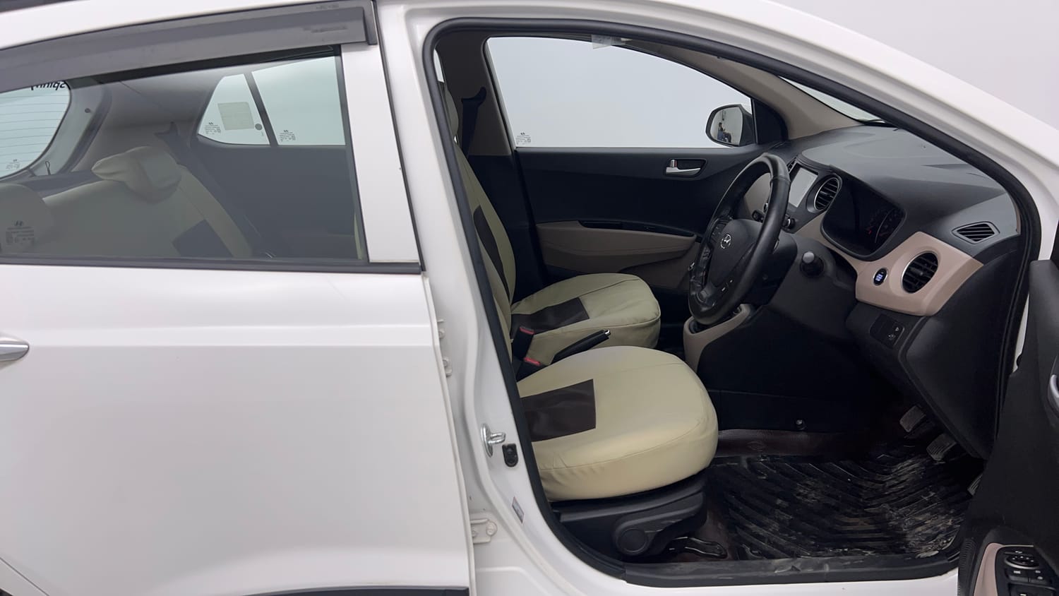 Used 2017 Hyundai Grand i10 Asta 1.2 Kappa VTVT Petrol Manual interior RIGHT SIDE FRONT DOOR CABIN VIEW