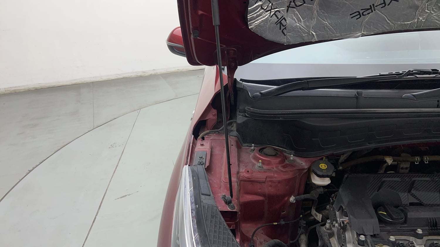 Used 2022 kia Seltos HTX 1.5 IVT Petrol Automatic engine ENGINE RIGHT SIDE HINGE & APRON VIEW