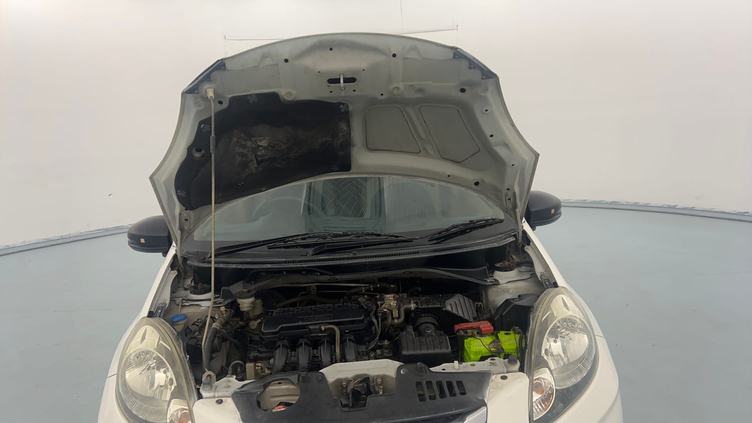 Used 2015 Honda Amaze 1.2 SX i-VTEC Petrol Manual engine ENGINE & BONNET OPEN FRONT VIEW