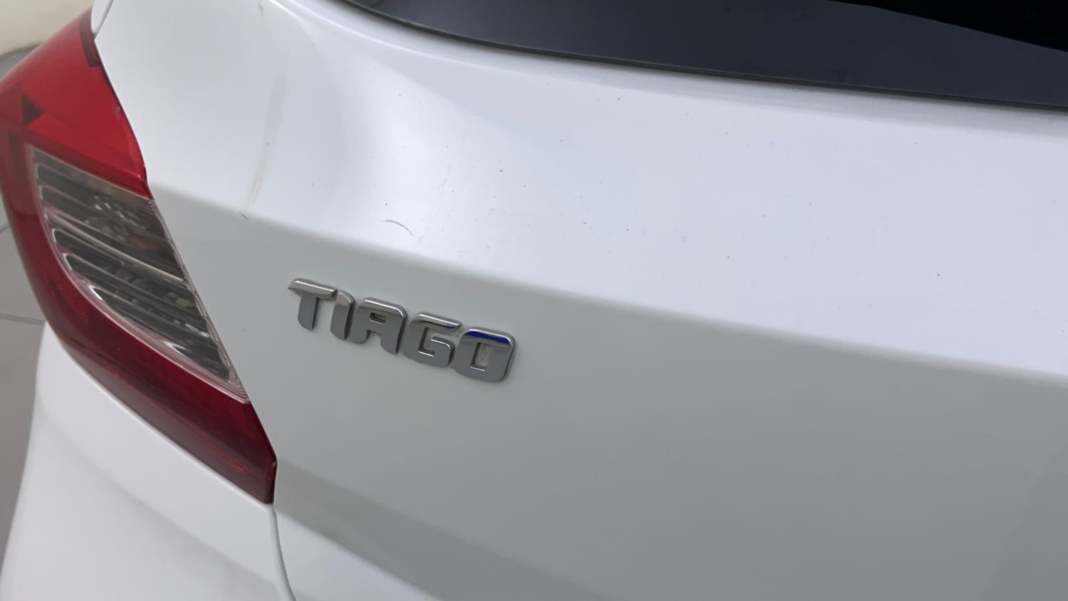 Used 2018 Tata Tiago Revotron XZ Petrol Manual dents MINOR SCRATCH