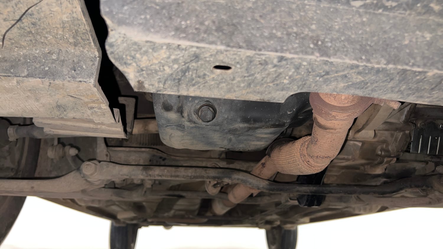 Used 2018 Tata Tigor Revotron XZA Petrol Automatic extra FRONT LEFT UNDERBODY VIEW