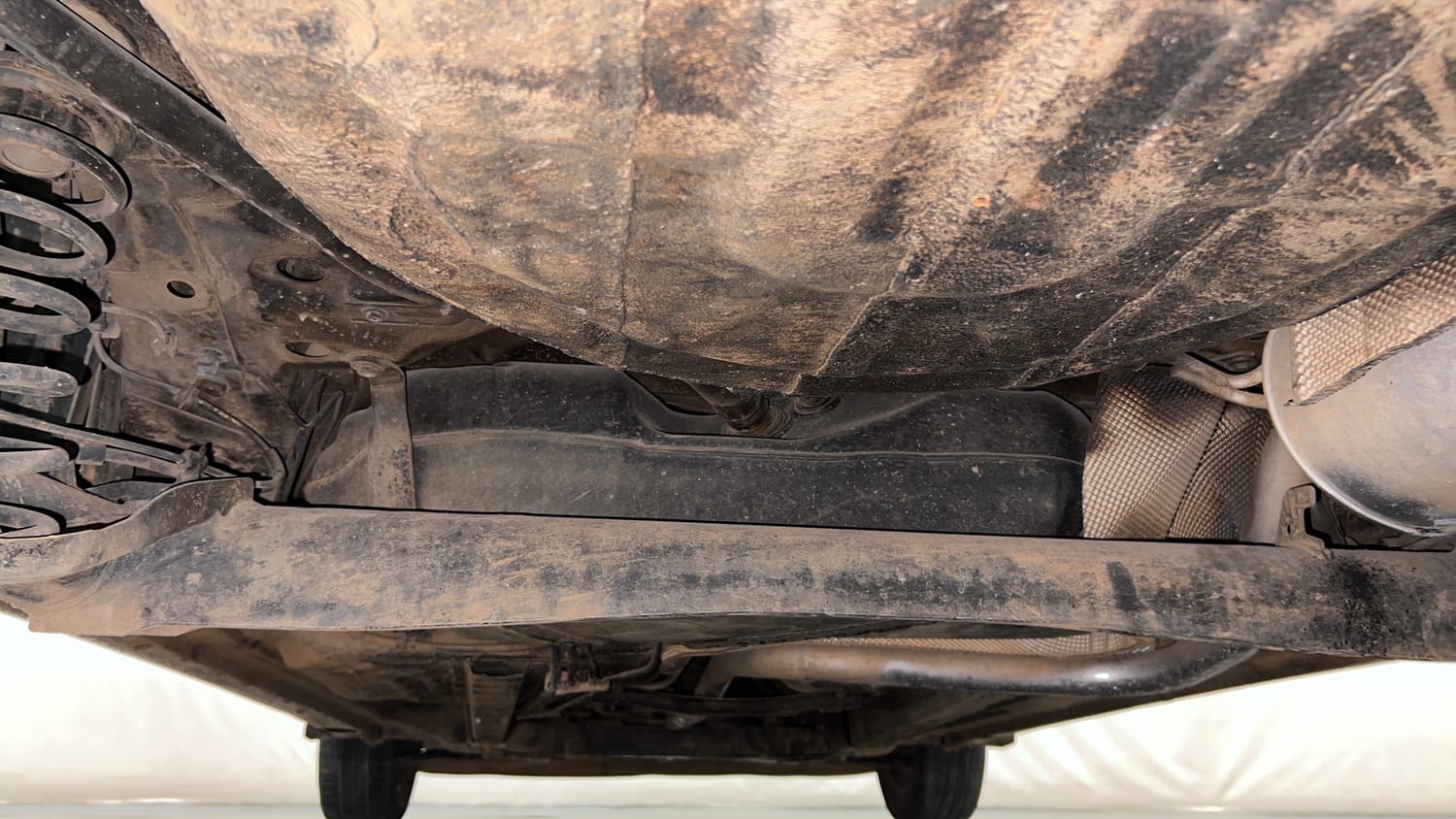 Used 2016 Ford Figo Titanium1.5 TDCi Diesel Manual extra REAR UNDERBODY VIEW (TAKEN FROM REAR)