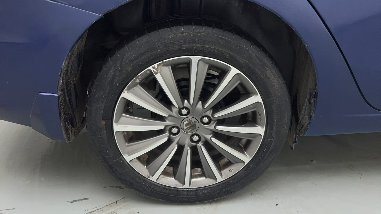 Used 2019 Maruti Suzuki Ciaz Alpha Hybrid 1.5 Petrol Manual tyres RIGHT REAR TYRE RIM VIEW