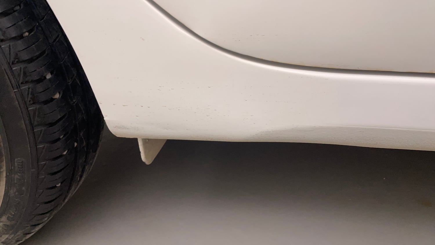 Used 2024 Hyundai Grand i10 Nios Era 1.2 Kappa Petrol Manual dents MINOR DENT
