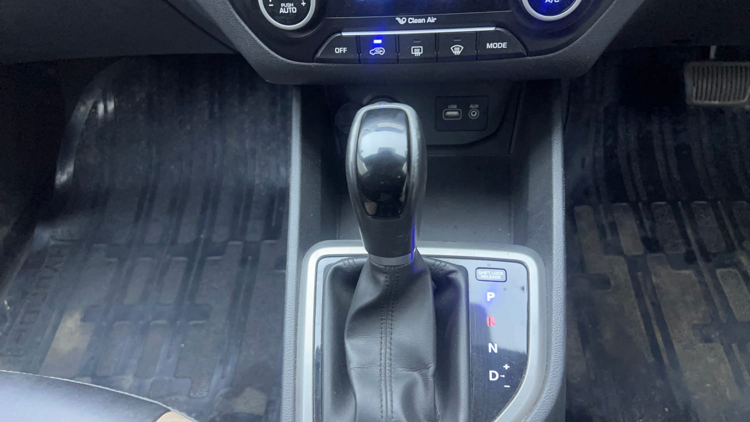 Used 2018 Hyundai Creta SX Plus 1.6 AT Petrol Petrol Automatic interior GEAR  KNOB VIEW