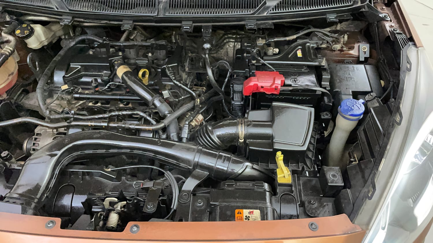 Used 2021 Ford Freestyle Titanium Plus 1.2 Ti-VCT Petrol Manual engine ENGINE LEFT SIDE VIEW