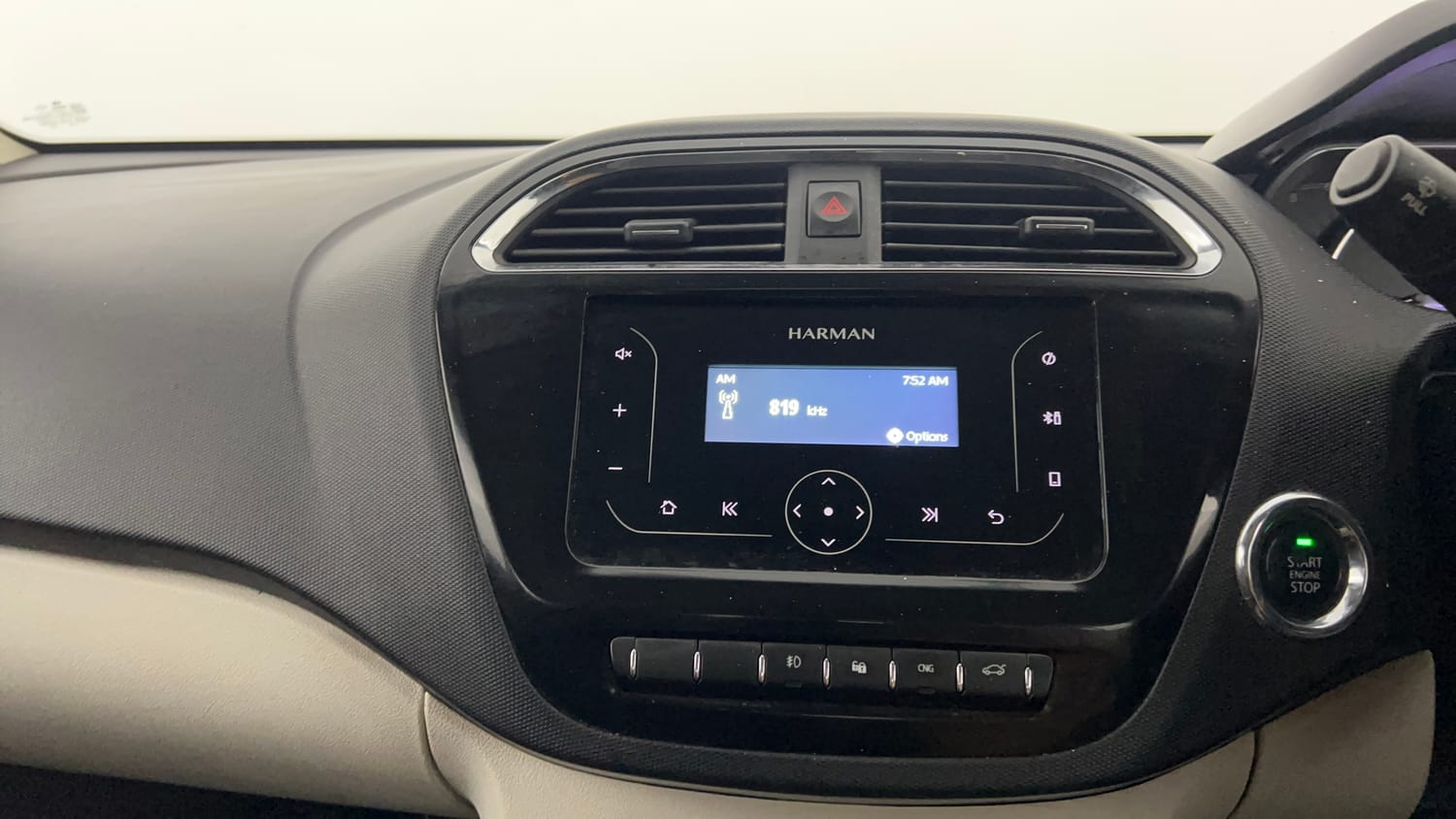 Used 2023 Tata Tigor XZ CNG Cng Manual interior MUSIC SYSTEM & AC CONTROL VIEW
