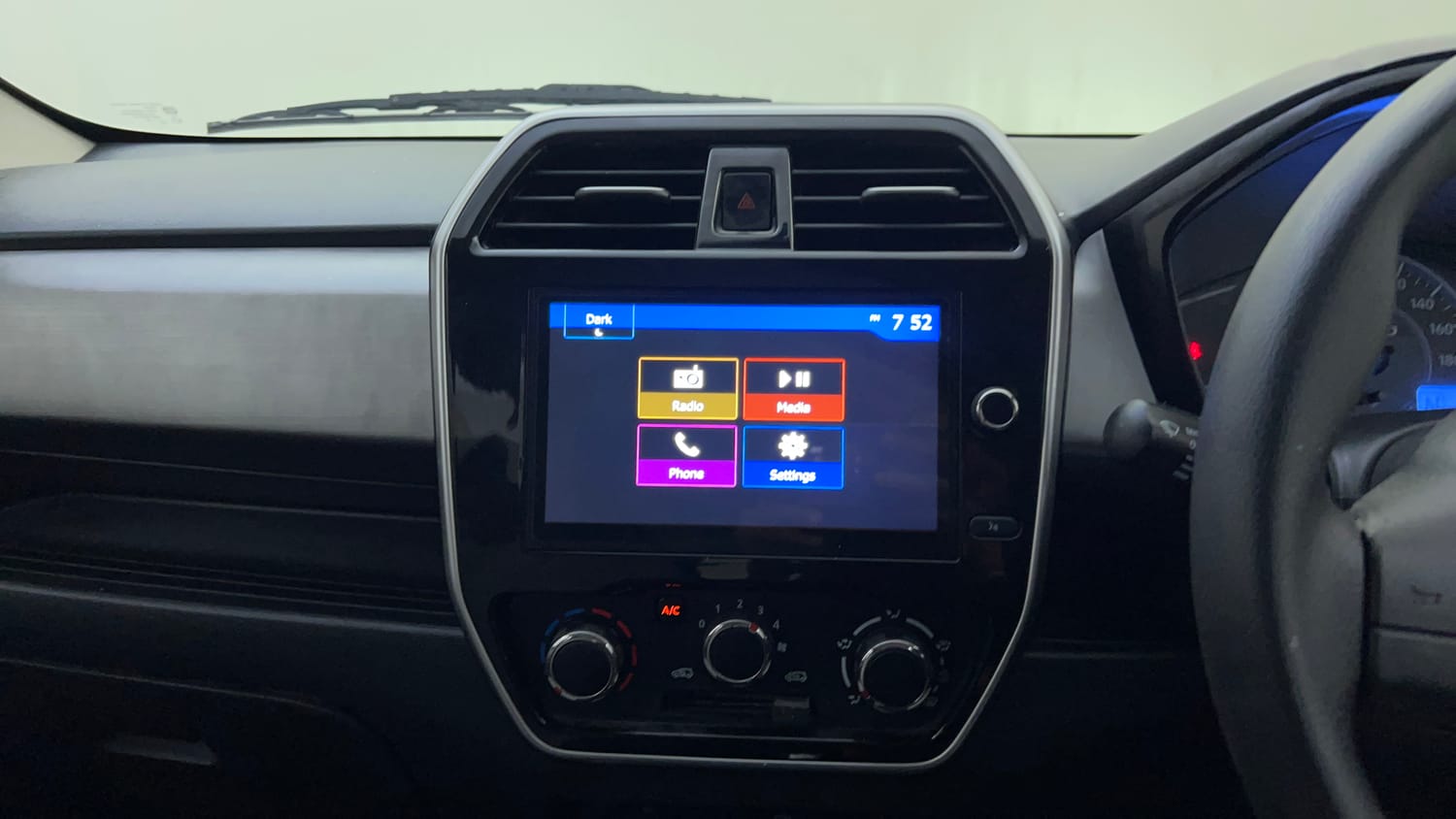 Used 2020 Datsun Redi-GO T(O) 1.0 AMT Petrol Automatic top_features Integrated (in-dash) music system