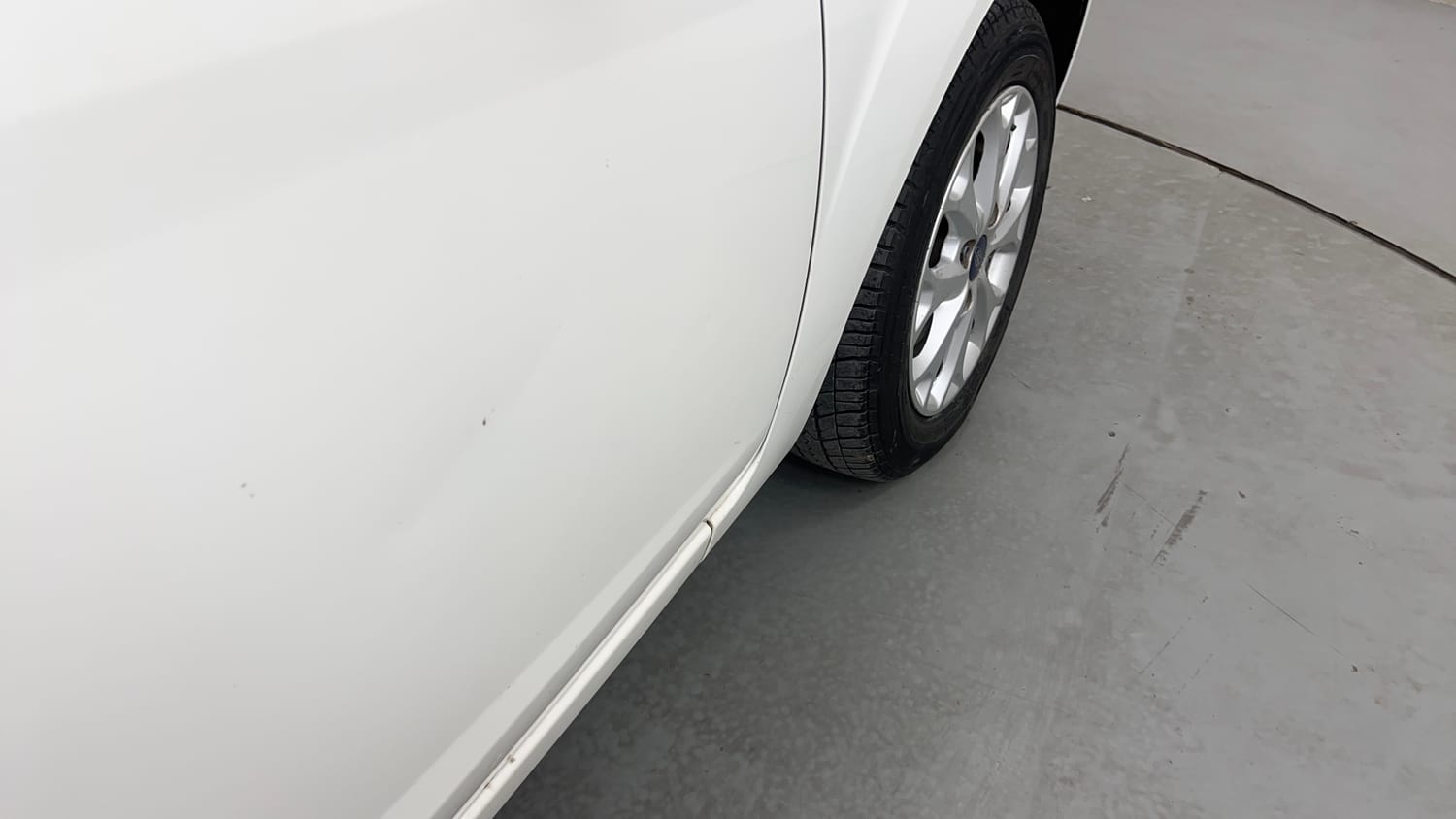 Used 2013 Ford Figo Duratec Petrol Titanium 1.2 Petrol Manual dents MINOR SCRATCH