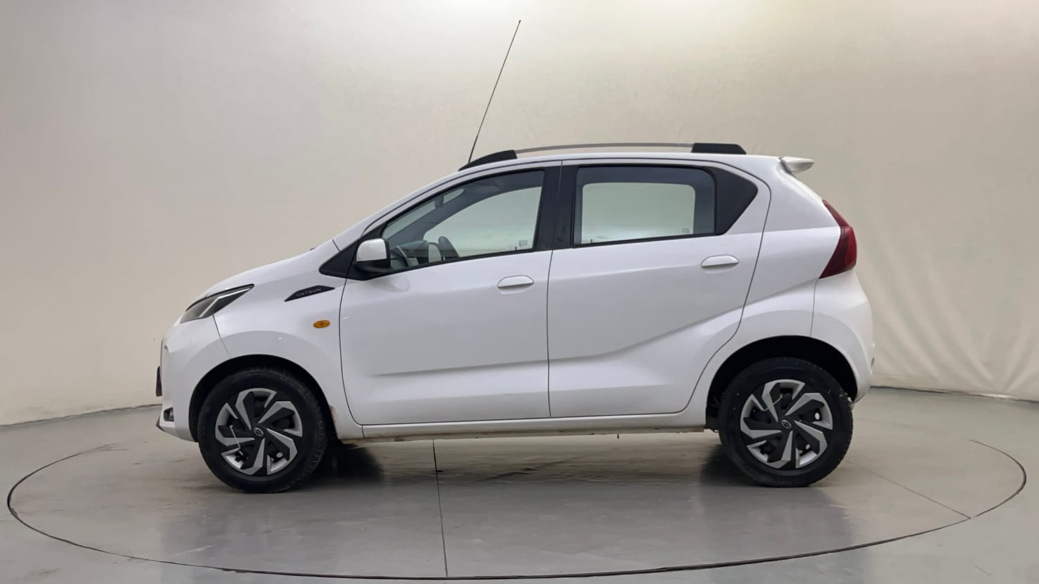 Used 2020 Datsun Redi-GO T(O) 1.0 AMT Petrol Automatic exterior LEFT SIDE VIEW