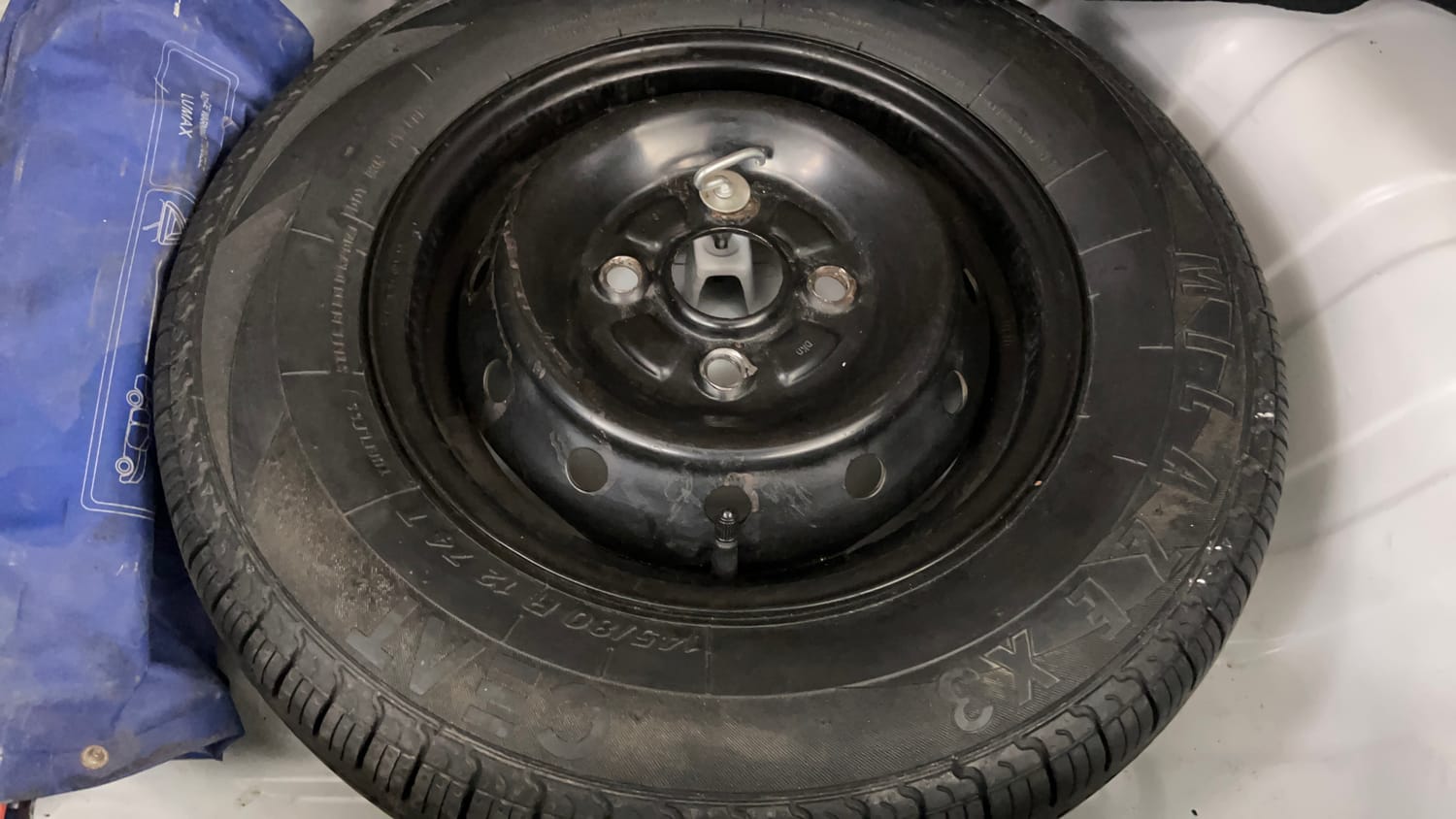 Used 2020 Maruti Suzuki Alto 800 LXi Petrol Manual tyres SPARE TYRE VIEW