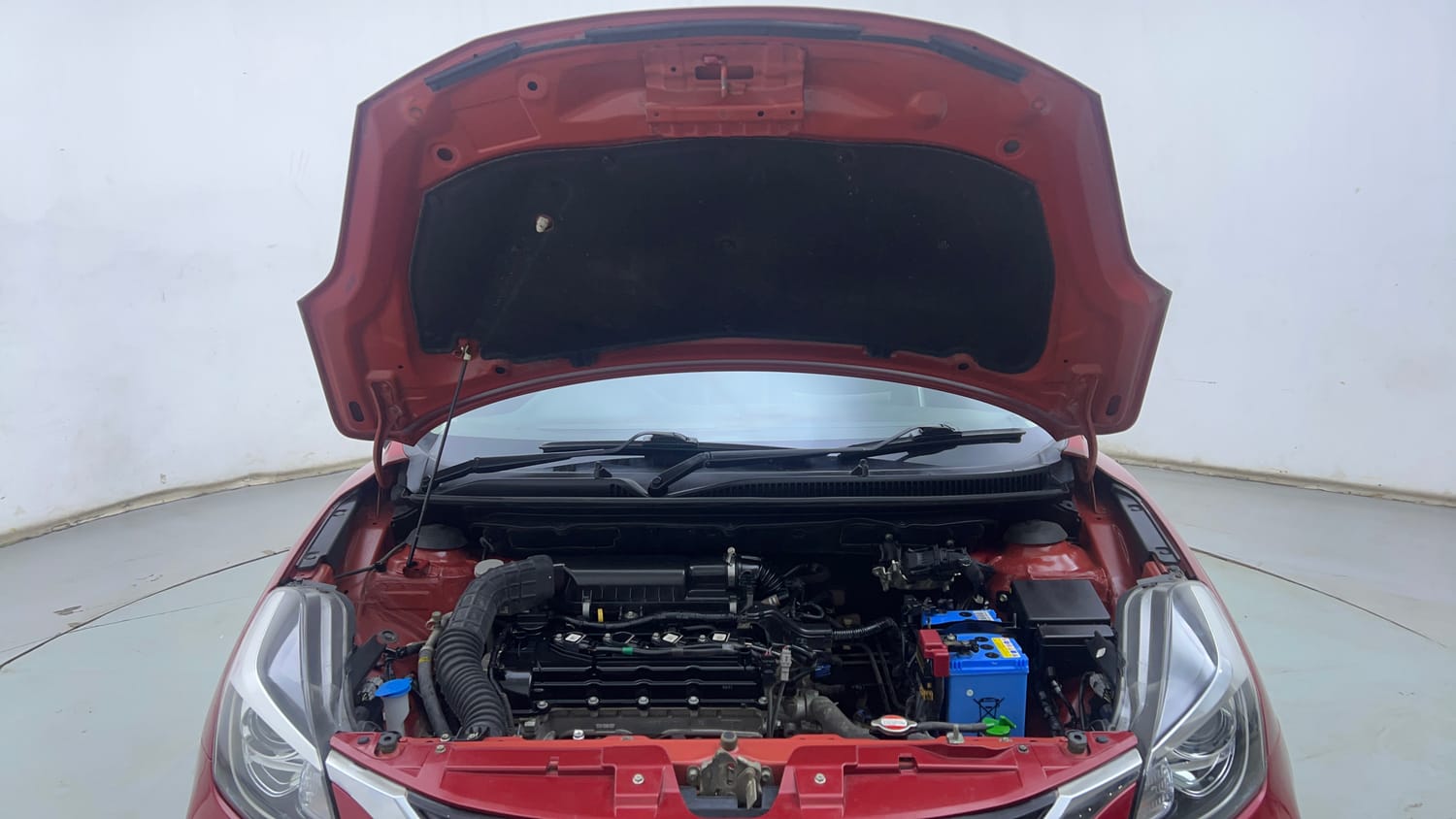 Used 2021 Maruti Suzuki Baleno Zeta Petrol Manual engine ENGINE & BONNET OPEN FRONT VIEW
