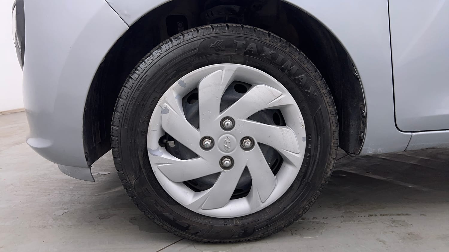 Used 2021 Hyundai Santro Sportz AMT Petrol Automatic tyres LEFT FRONT TYRE RIM VIEW