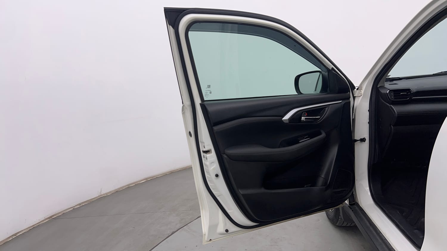 Used 2024 Toyota Urban Cruiser Hyryder G AT NeoDrive Petrol Automatic interior LEFT FRONT DOOR OPEN VIEW