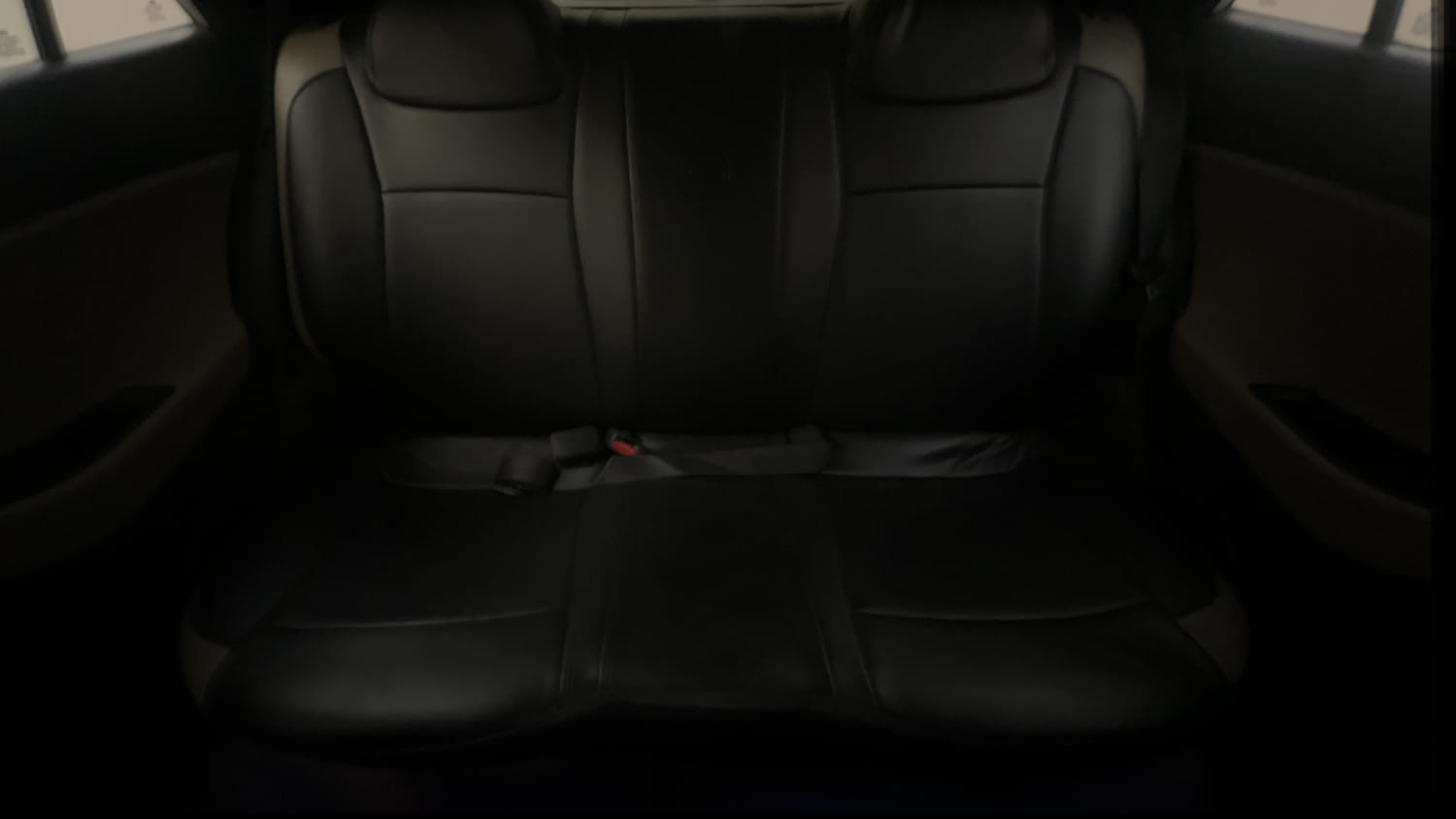 Used 2018 Hyundai Elite i20 Sportz 1.2 Petrol Manual interior REAR SEAT CONDITION VIEW