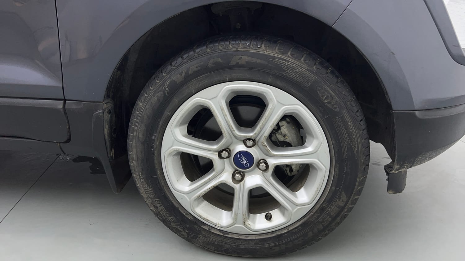 Used 2019 Ford EcoSport Titanium + 1.5L Ti-VCT AT Petrol Automatic tyres RIGHT FRONT TYRE RIM VIEW