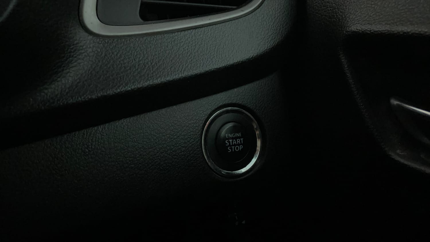 Used 2019 Maruti Suzuki Baleno Alpha Automatic Petrol Automatic top_features Keyless start