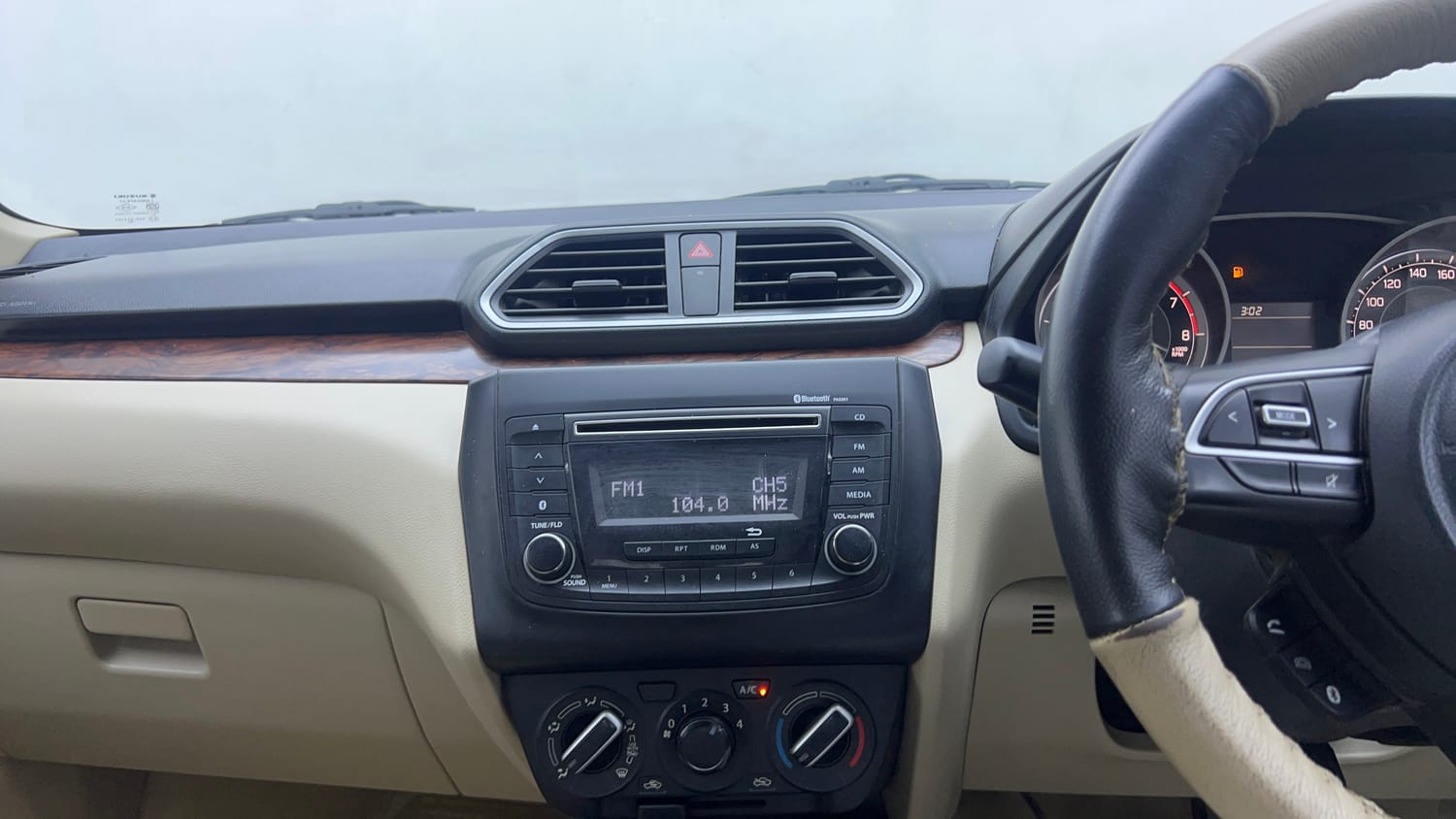 Used 2018 Maruti Suzuki Dzire VXi Petrol Manual interior MUSIC SYSTEM & AC CONTROL VIEW