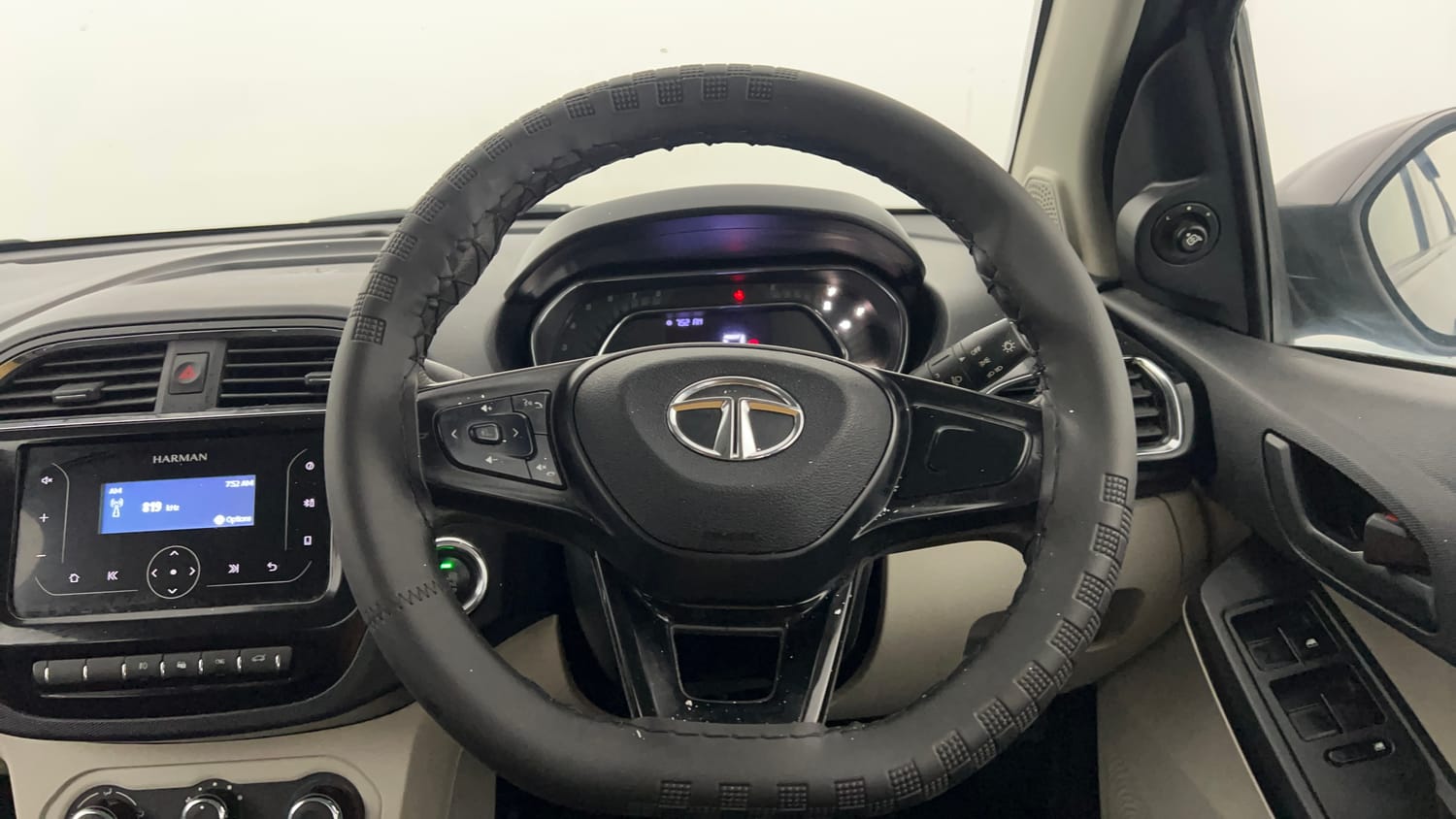 Used 2023 Tata Tigor XZ CNG Cng Manual interior STEERING VIEW