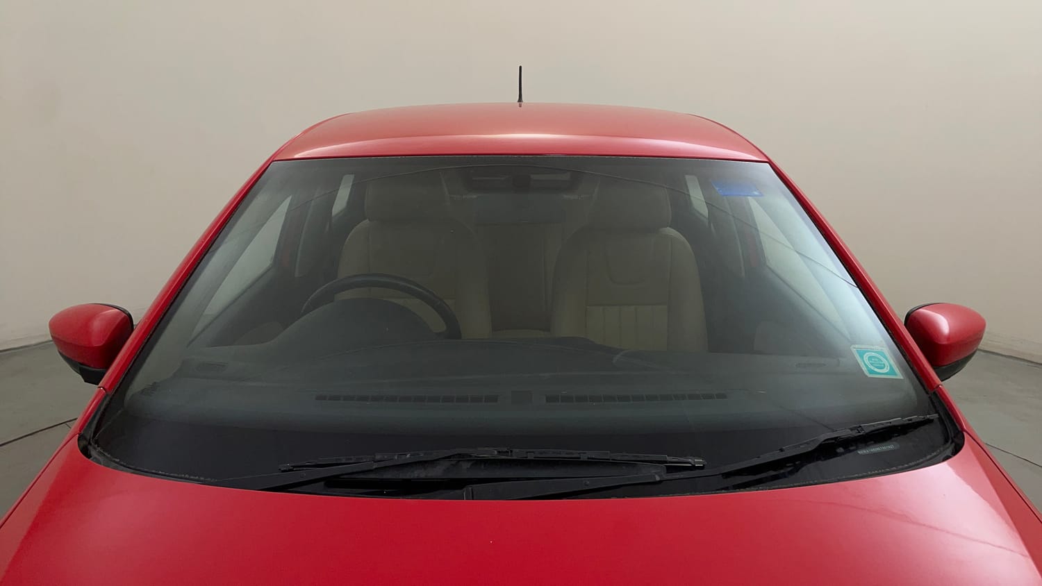 Used 2014 Volkswagen Polo Highline1.2L (P) Petrol Manual exterior FRONT WINDSHIELD VIEW
