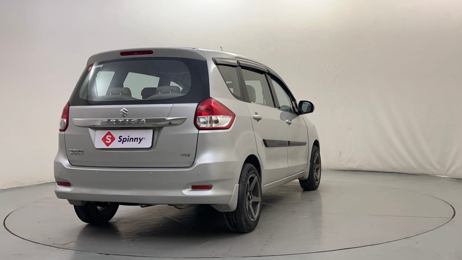 Used 2017 Maruti Suzuki Ertiga VXI AT Petrol Automatic exterior RIGHT REAR CORNER VIEW