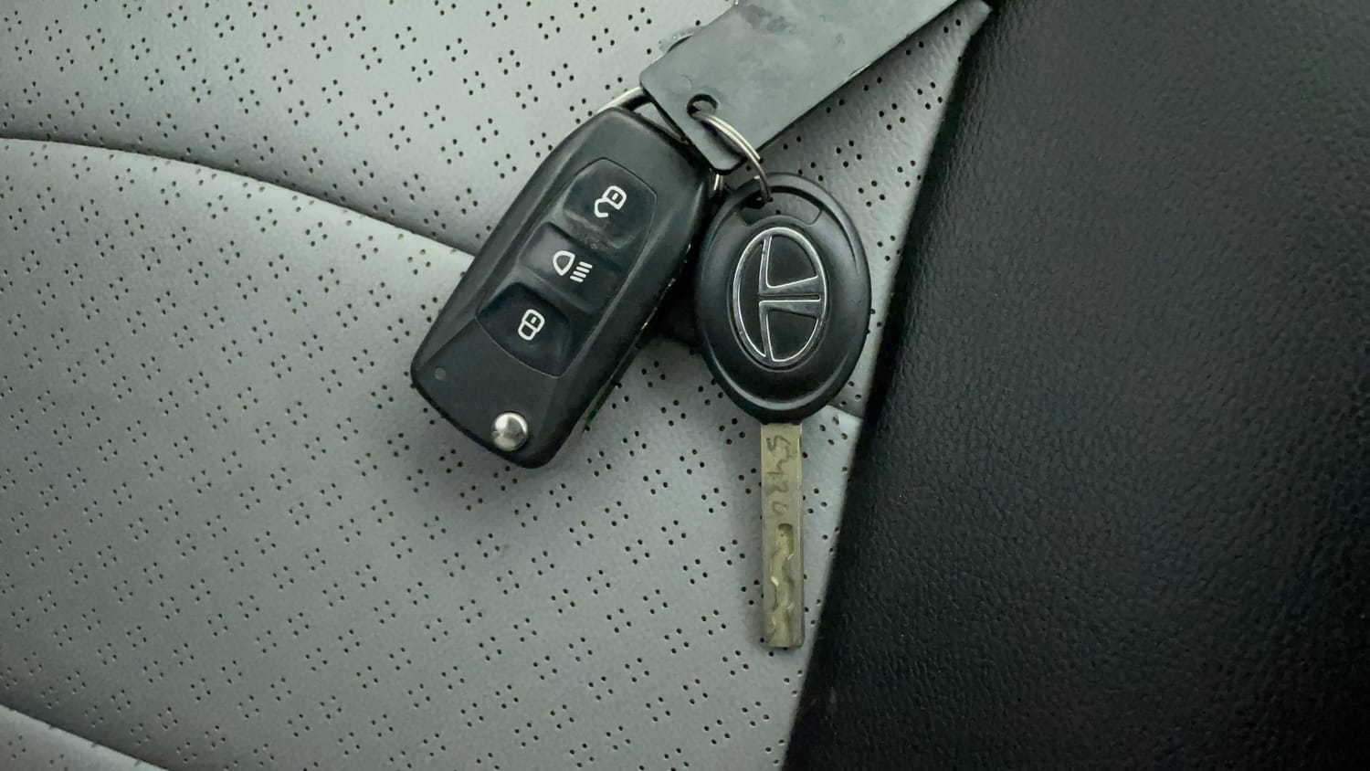 Used 2021 Tata Tiago XZ Plus Petrol Manual extra CAR KEY VIEW