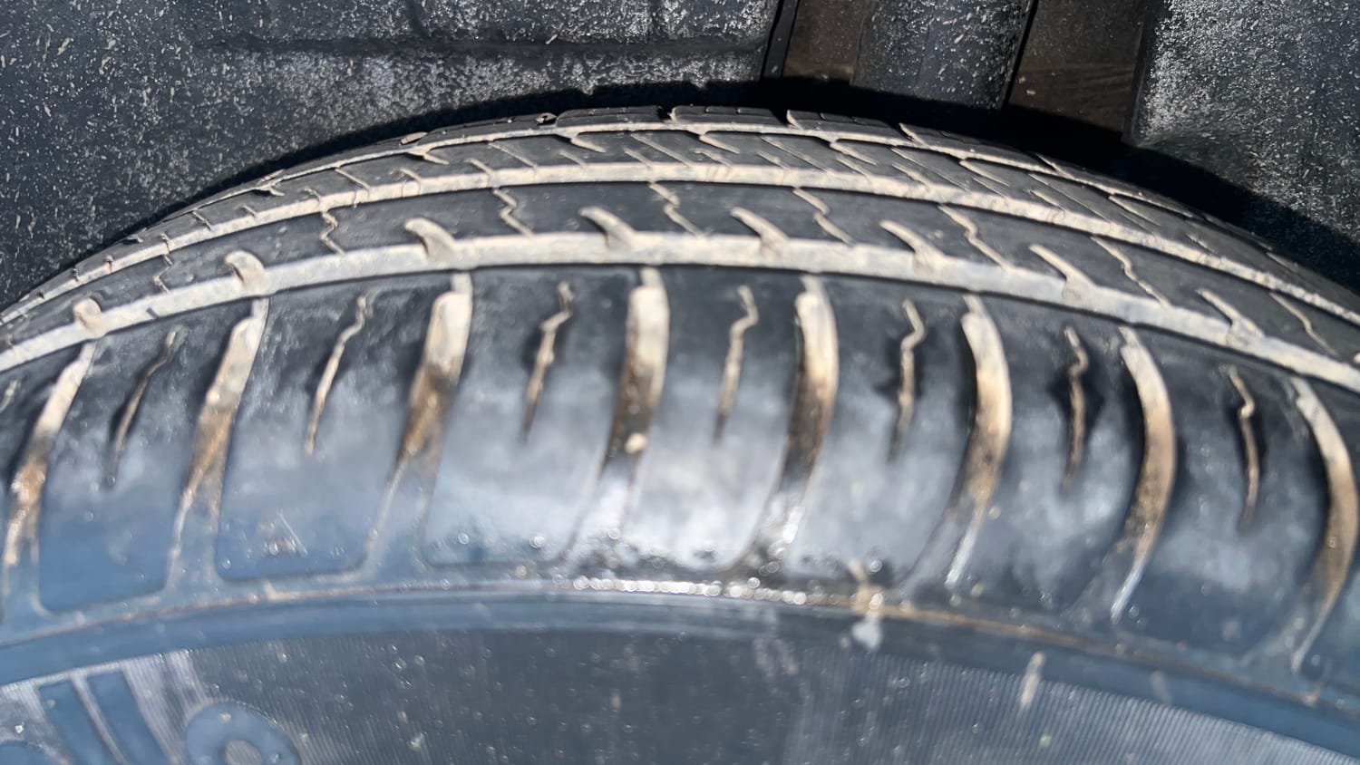 Used 2018 Maruti Suzuki Dzire VXi Petrol Manual tyres LEFT REAR TYRE TREAD VIEW