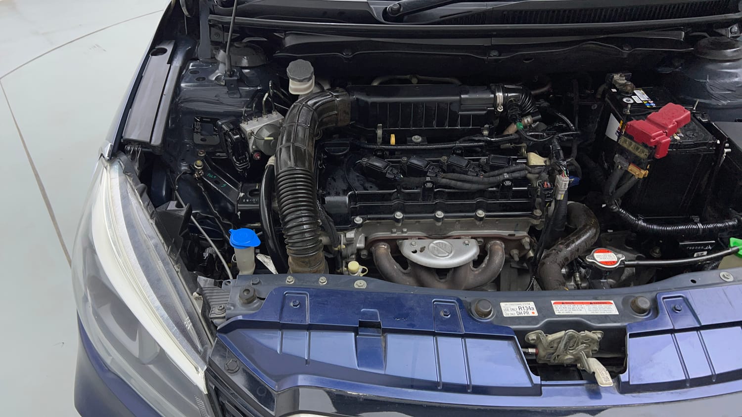 Used 2018 Maruti Suzuki Ciaz Alpha Hybrid 1.5 Petrol Manual engine ENGINE RIGHT SIDE VIEW