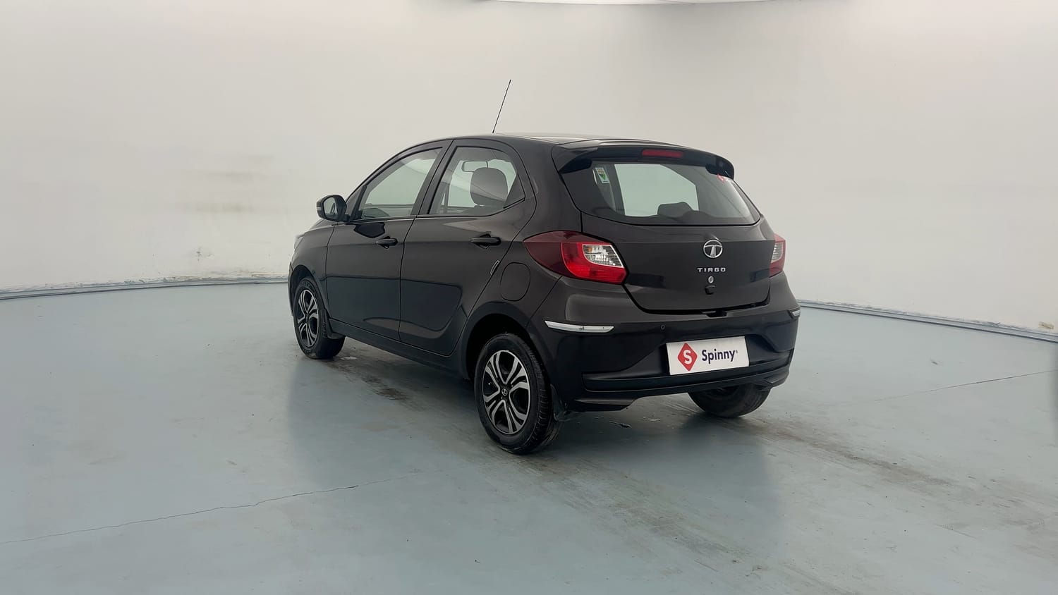Used 2023 Tata Tiago XT Petrol Manual exterior LEFT REAR CORNER VIEW