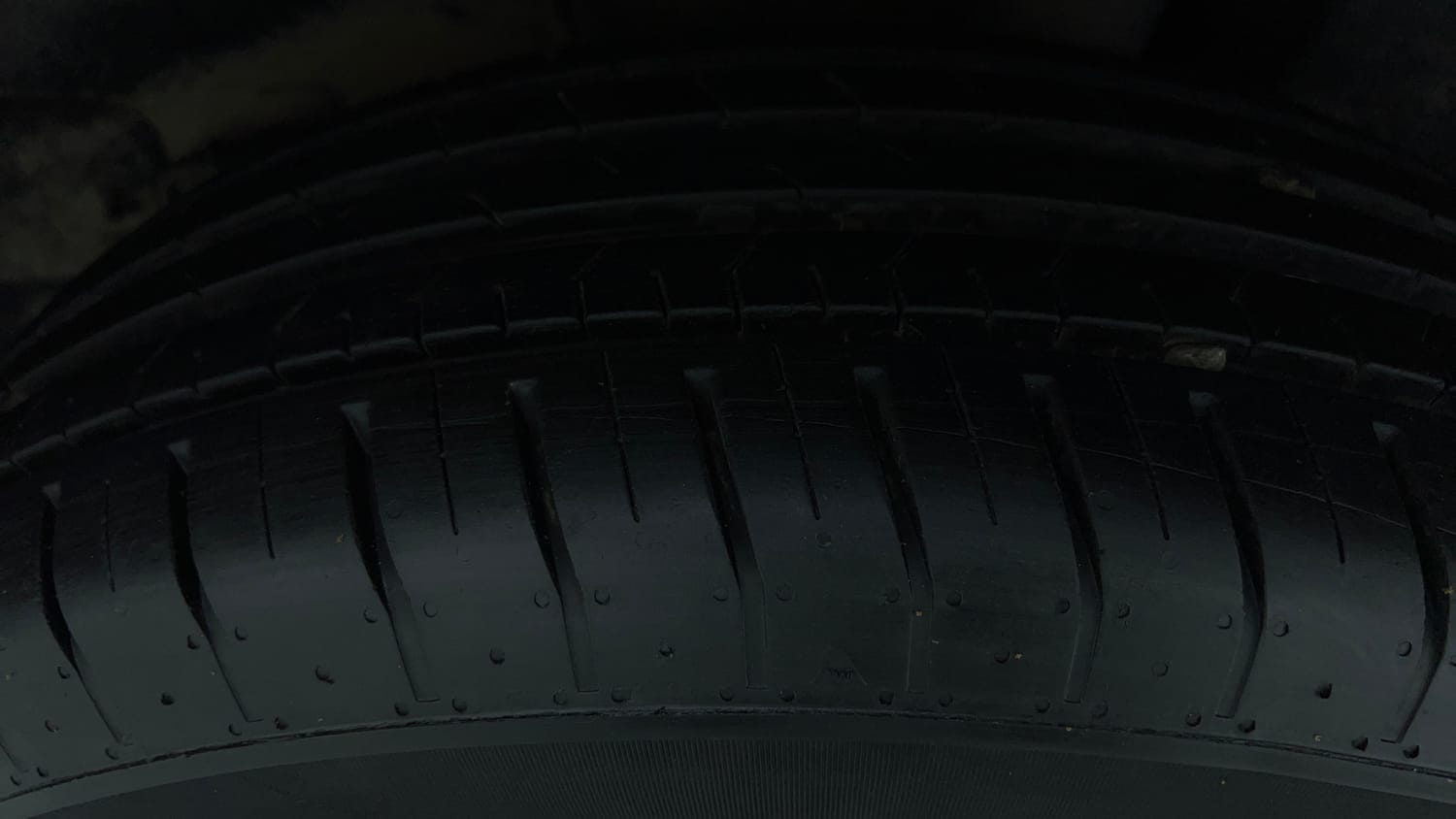Used 2022 Tata Punch Adventure MT Petrol Manual tyres LEFT REAR TYRE TREAD VIEW