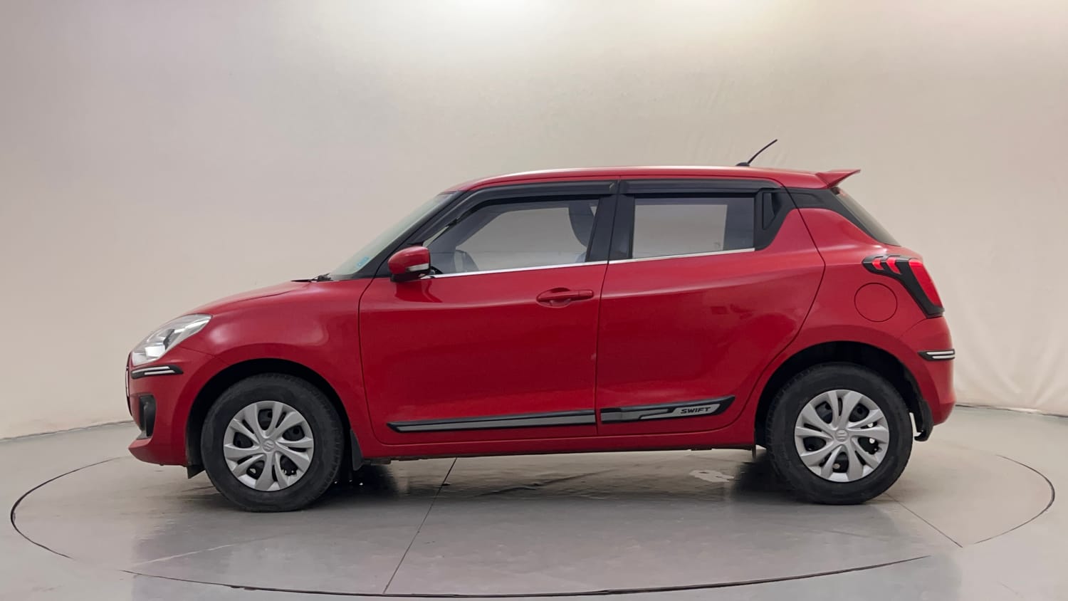 Used 2019 Maruti Suzuki Swift VXi AMT Petrol Automatic exterior LEFT SIDE VIEW