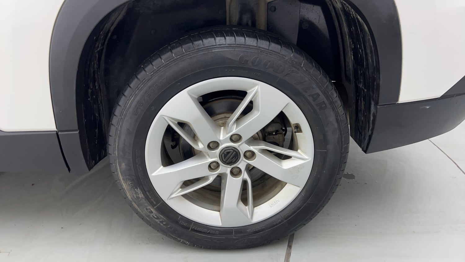 Used 2021 MG Motors Hector Super 1.5 Petrol Turbo MT Petrol Manual tyres LEFT REAR TYRE RIM VIEW