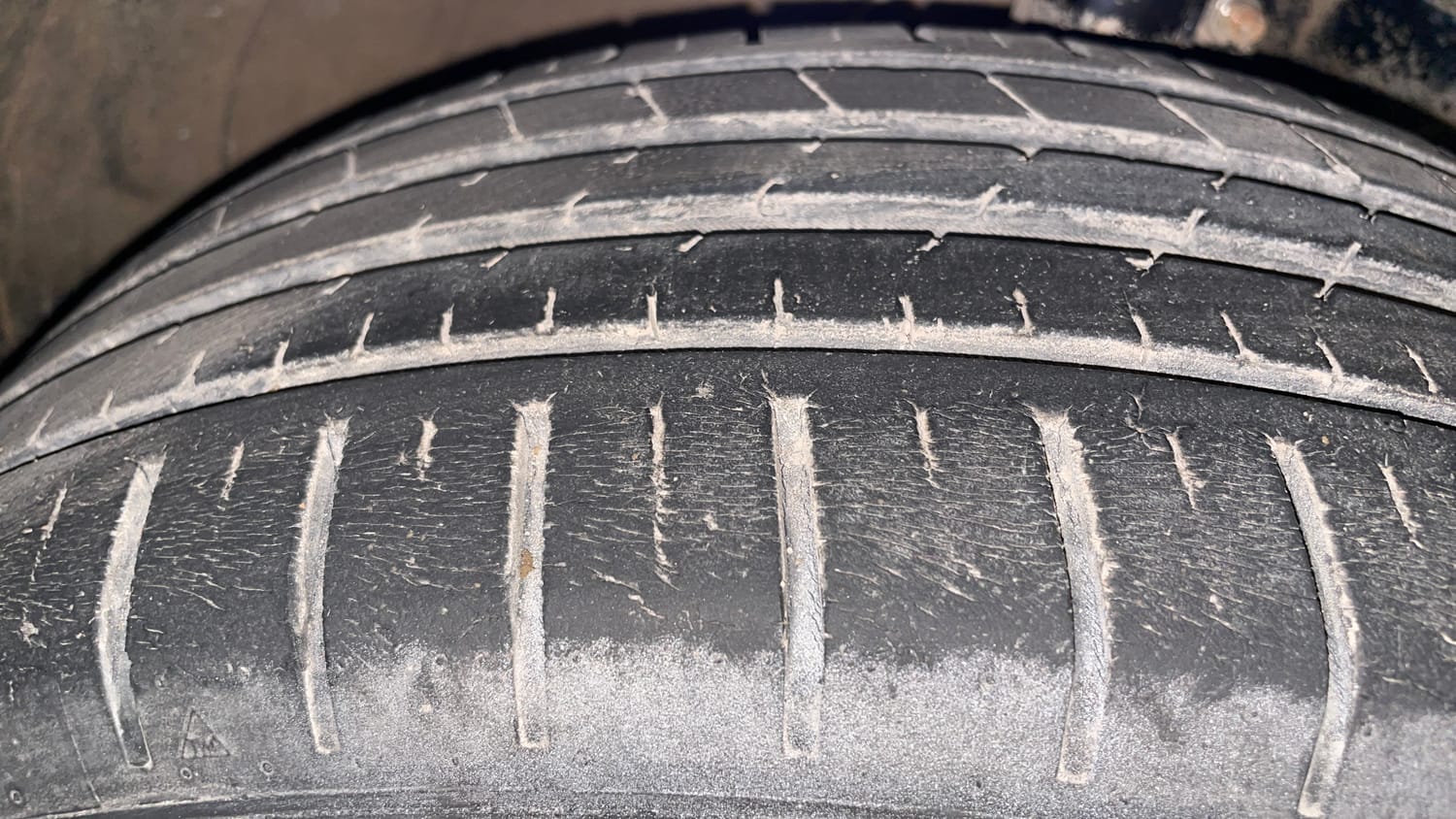 Used 2019 Maruti Suzuki Baleno Alpha Automatic Petrol Automatic tyres RIGHT FRONT TYRE TREAD VIEW