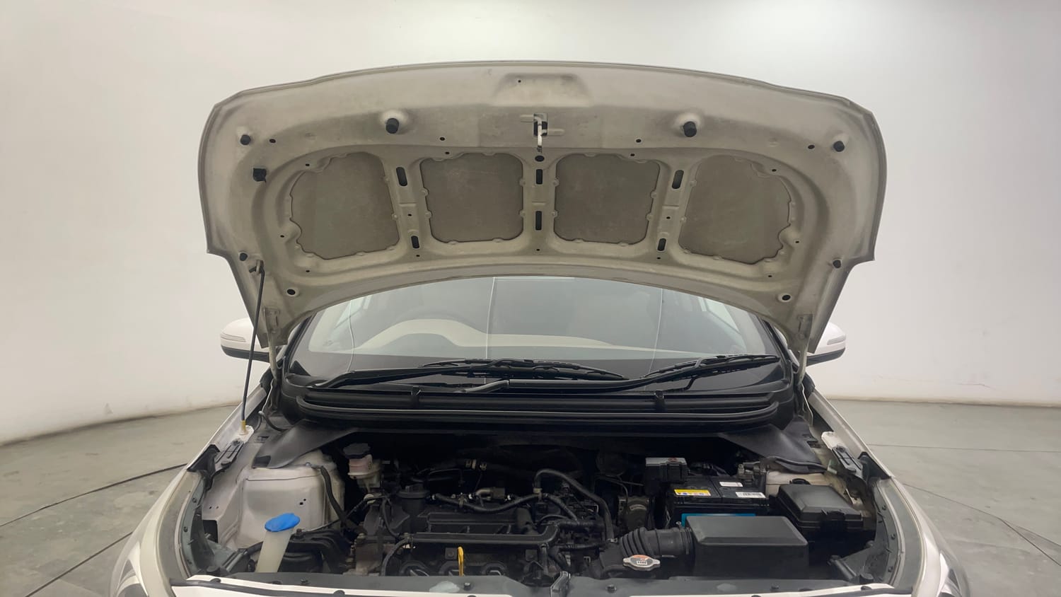 Used 2019 Hyundai Elite i20 Asta 1.2 (O) Petrol Manual engine ENGINE & BONNET OPEN FRONT VIEW