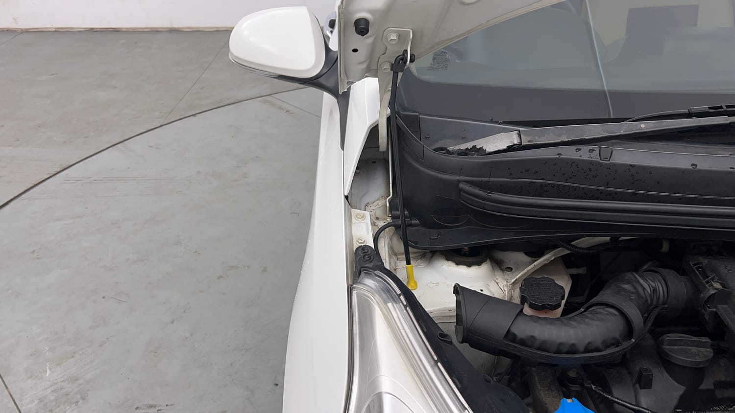 Used 2017 Hyundai Grand i10 Asta 1.2 Kappa VTVT Petrol Manual engine ENGINE RIGHT SIDE HINGE & APRON VIEW