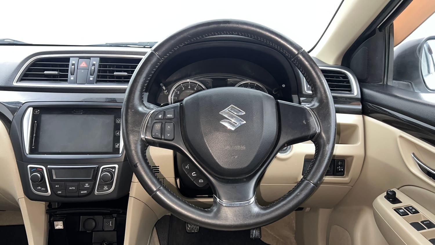 Used 2015 Maruti Suzuki Ciaz ZXI+ Petrol Manual interior STEERING VIEW