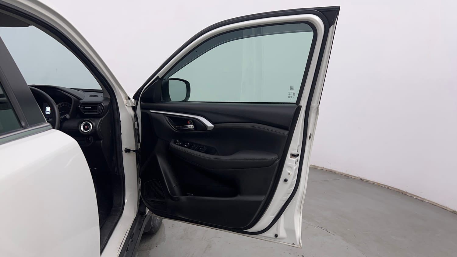 Used 2024 Toyota Urban Cruiser Hyryder G AT NeoDrive Petrol Automatic interior RIGHT FRONT DOOR OPEN VIEW