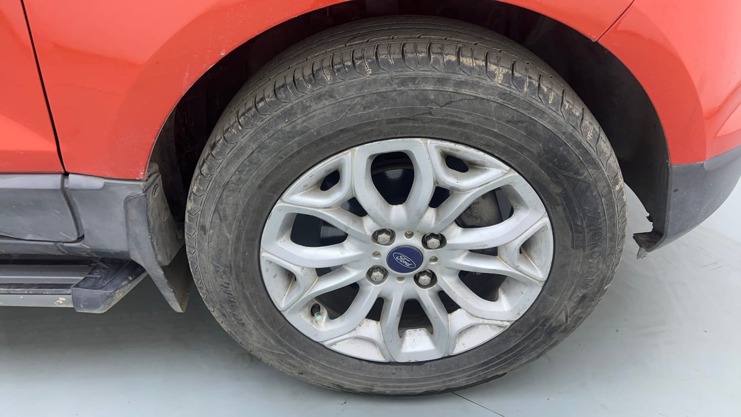 Used 2017 Ford EcoSport Titanium 1.5L TDCi Diesel Manual tyres RIGHT FRONT TYRE RIM VIEW