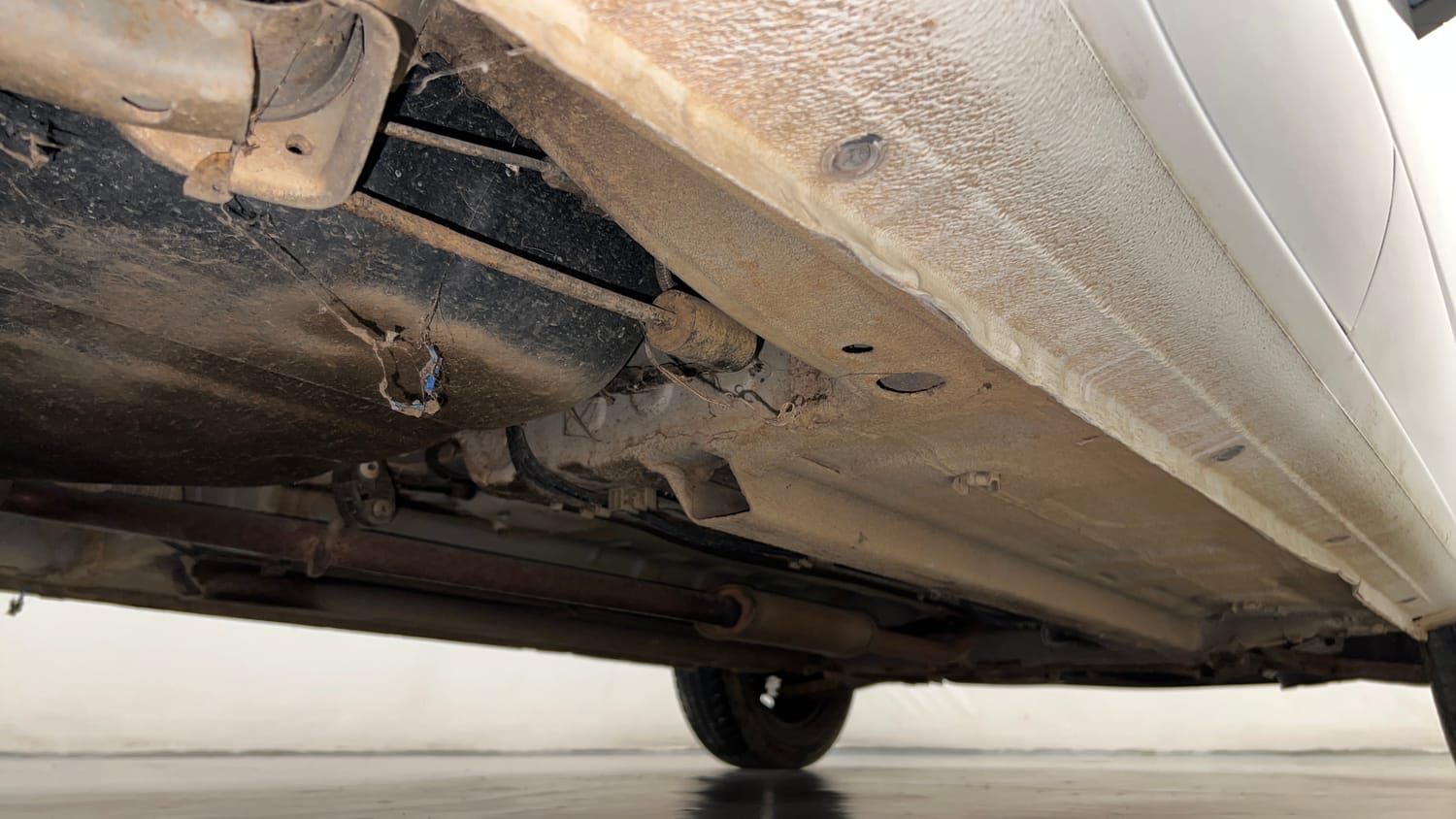 Used 2020 Datsun Redi-GO T(O) 1.0 AMT Petrol Automatic extra REAR RIGHT UNDERBODY VIEW