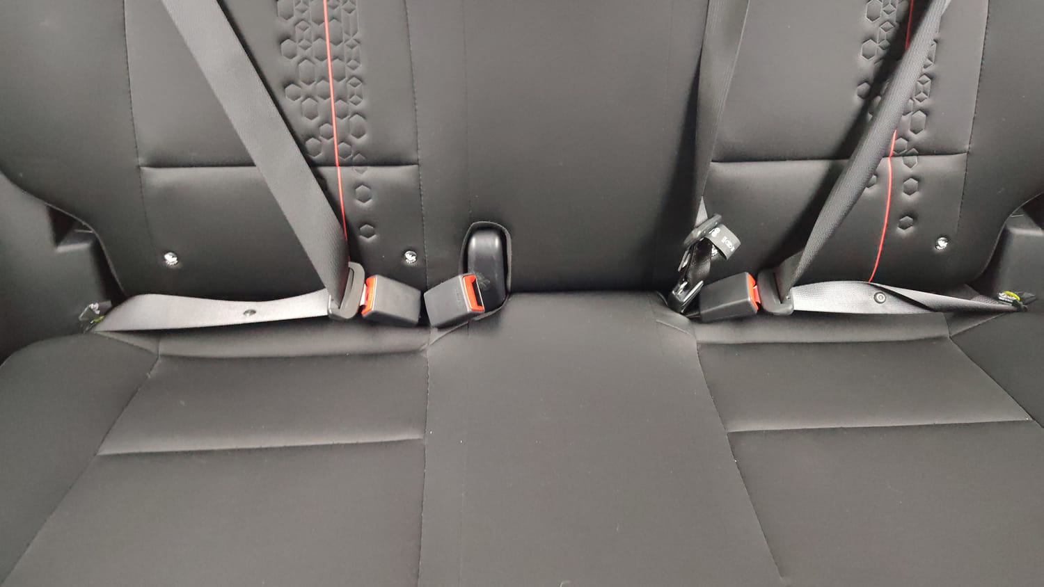 Used 2025 Hyundai Exter SX (O) Connect 1.2 AMT Knight Edition Petrol Automatic interior REAR SEAT CONDITION VIEW