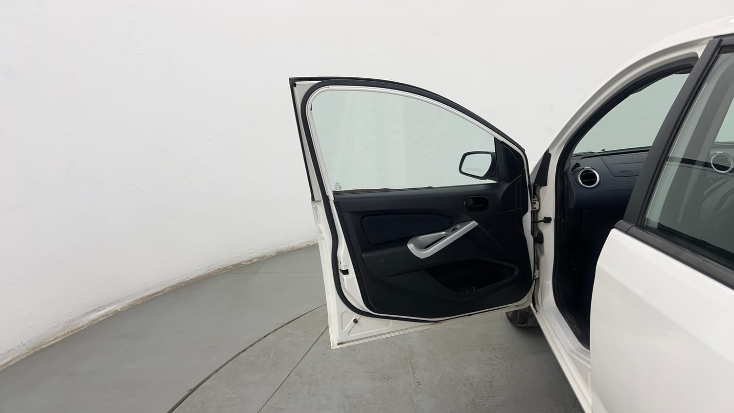 Used 2013 Ford Figo Duratec Petrol Titanium 1.2 Petrol Manual interior LEFT FRONT DOOR OPEN VIEW