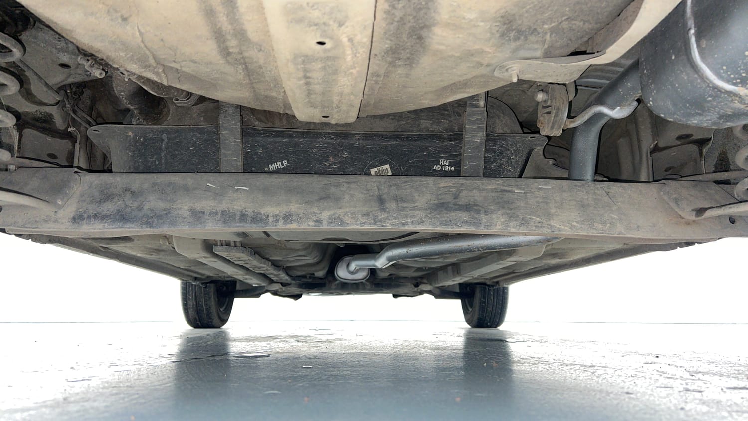 Used 2017 Hyundai Grand i10 Sportz 1.2 Kappa VTVT Petrol Manual extra REAR UNDERBODY VIEW (TAKEN FROM REAR)