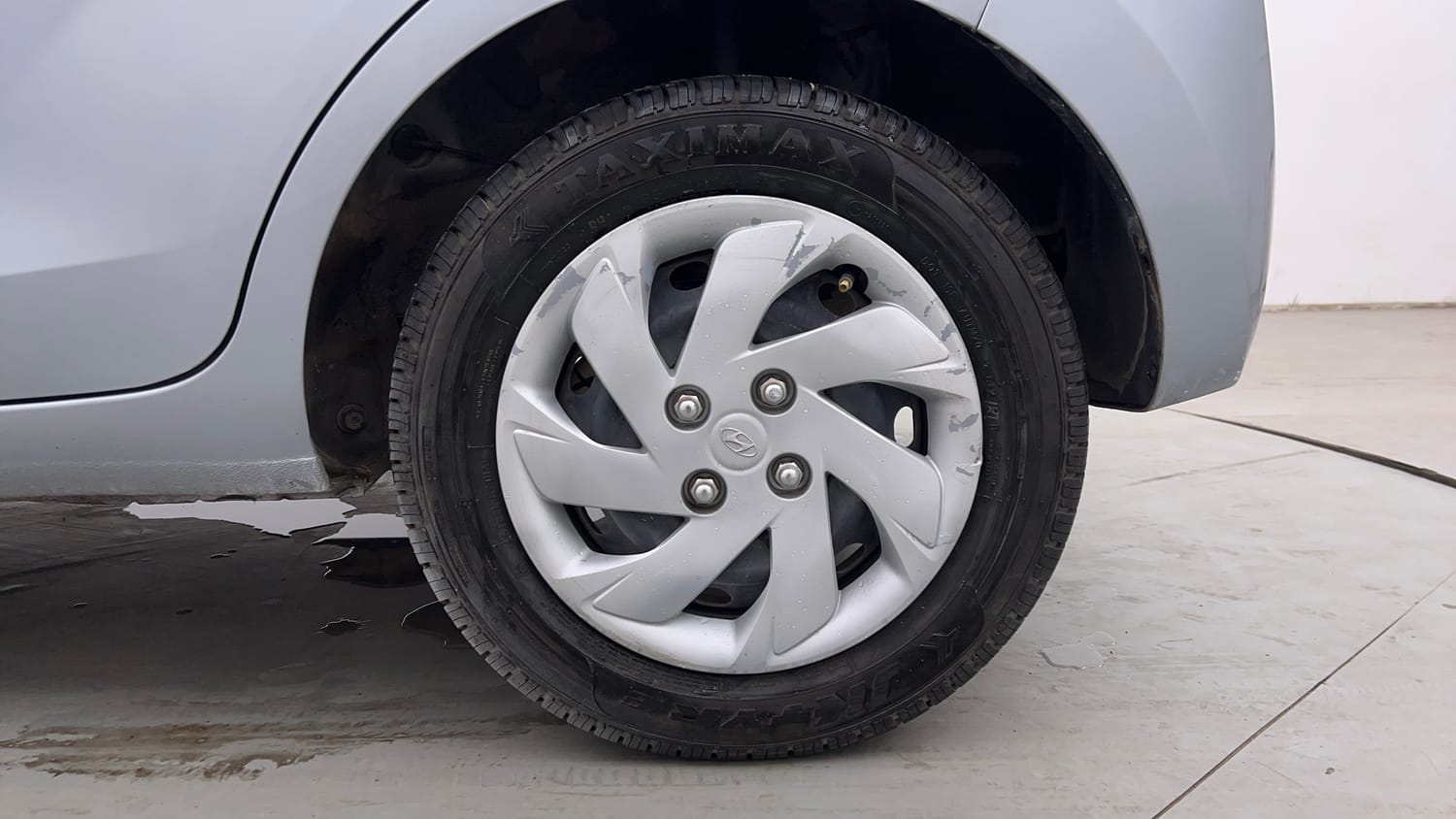 Used 2021 Hyundai Santro Sportz AMT Petrol Automatic tyres LEFT REAR TYRE RIM VIEW