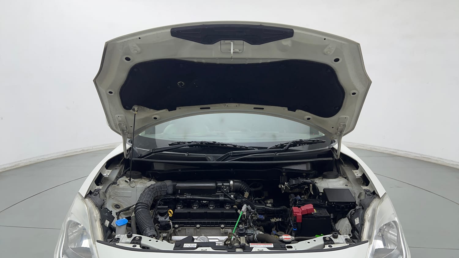 Used 2021 Maruti Suzuki Swift VXi Petrol Manual engine ENGINE & BONNET OPEN FRONT VIEW