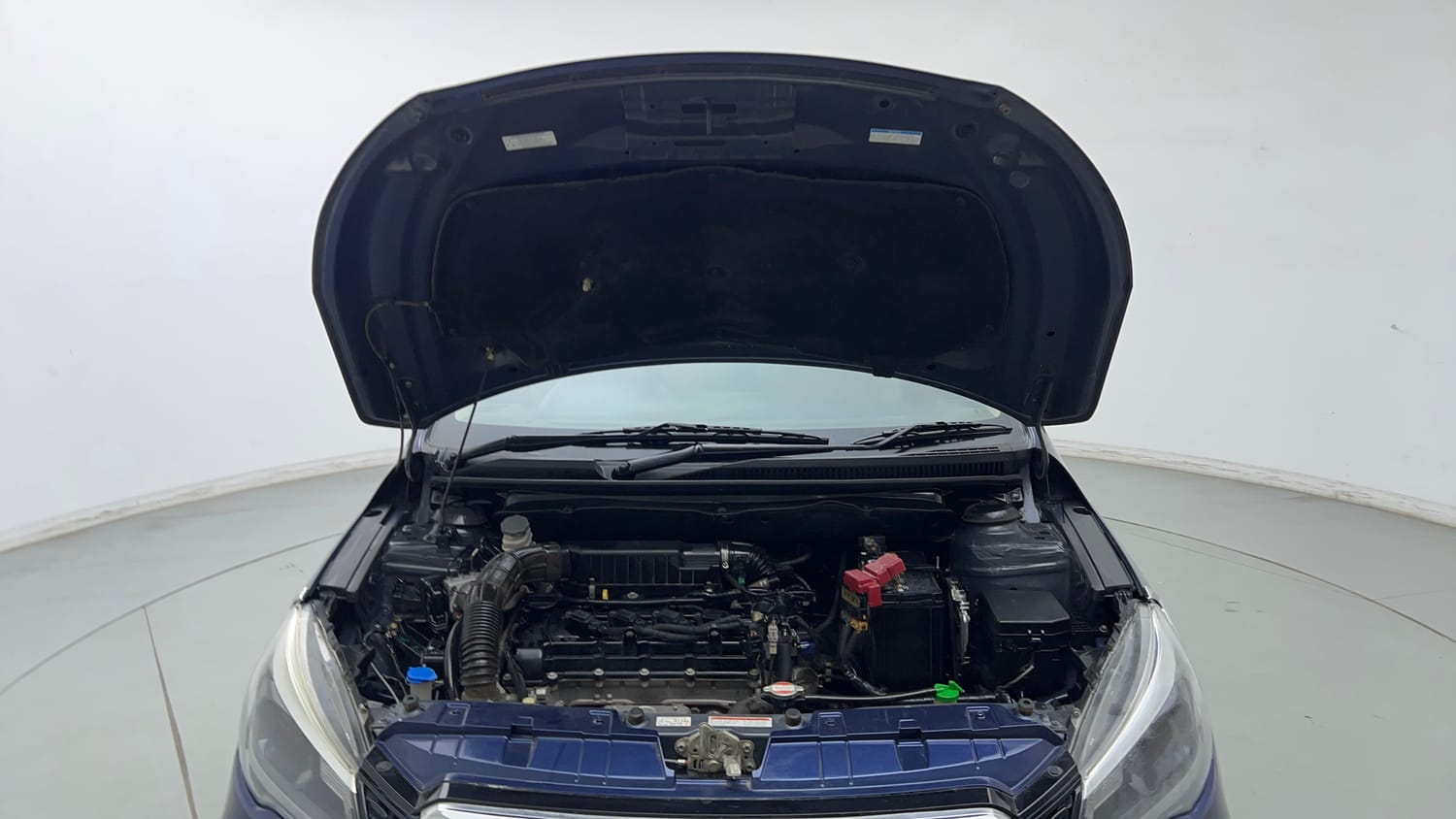 Used 2018 Maruti Suzuki Ciaz Alpha Hybrid 1.5 Petrol Manual engine ENGINE & BONNET OPEN FRONT VIEW