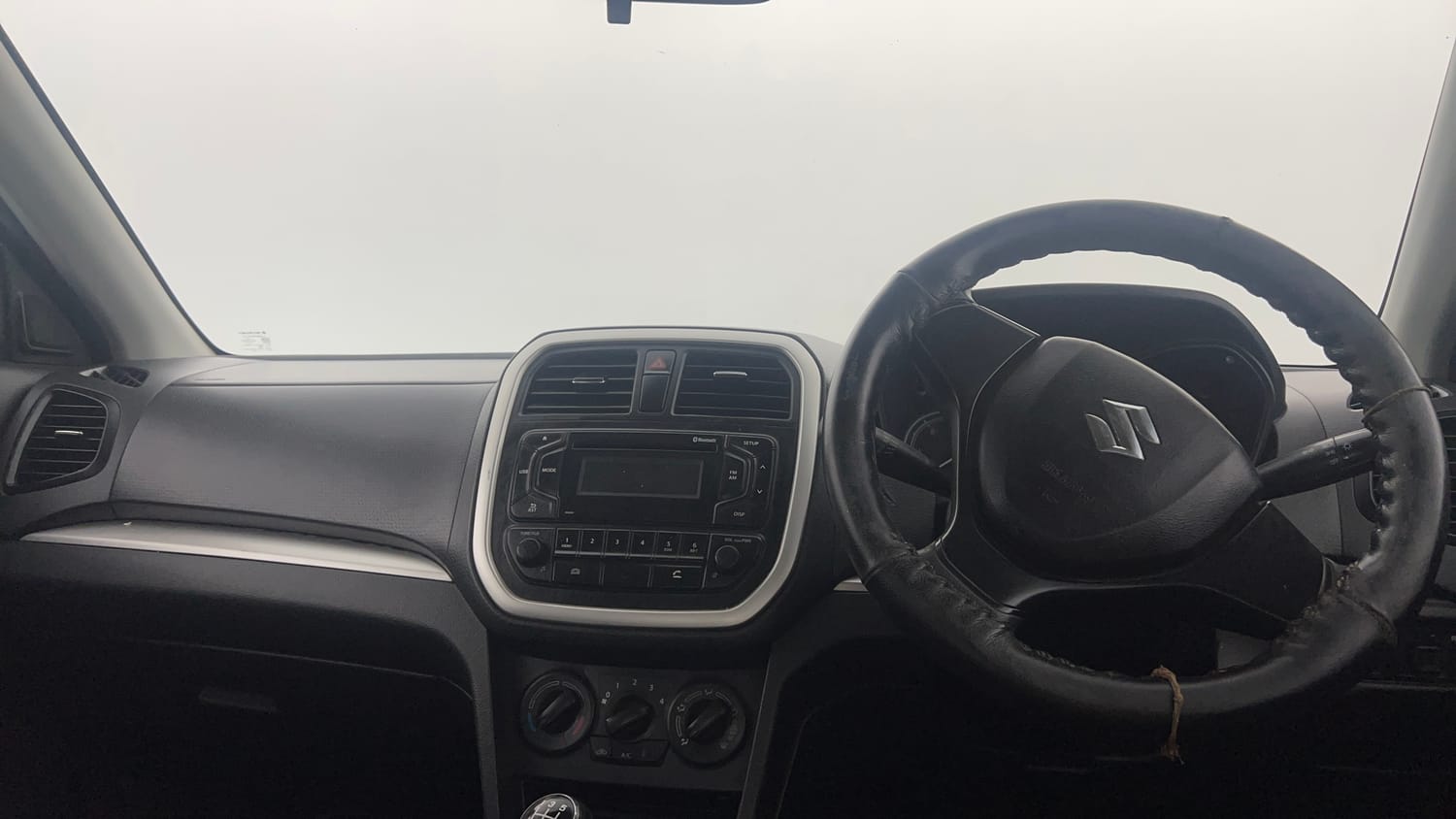 Used 2017 Maruti Suzuki Vitara Brezza LDi (O) Diesel Manual interior DASHBOARD VIEW
